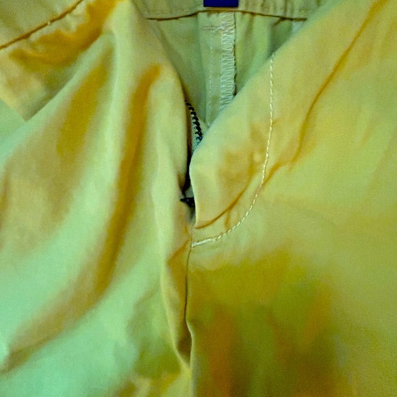 EUC Yellow Gap Aubrey shorts - size 6 - Picture 3 of 4